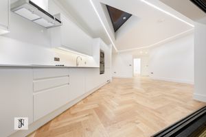 Photo 30- click for photo gallery